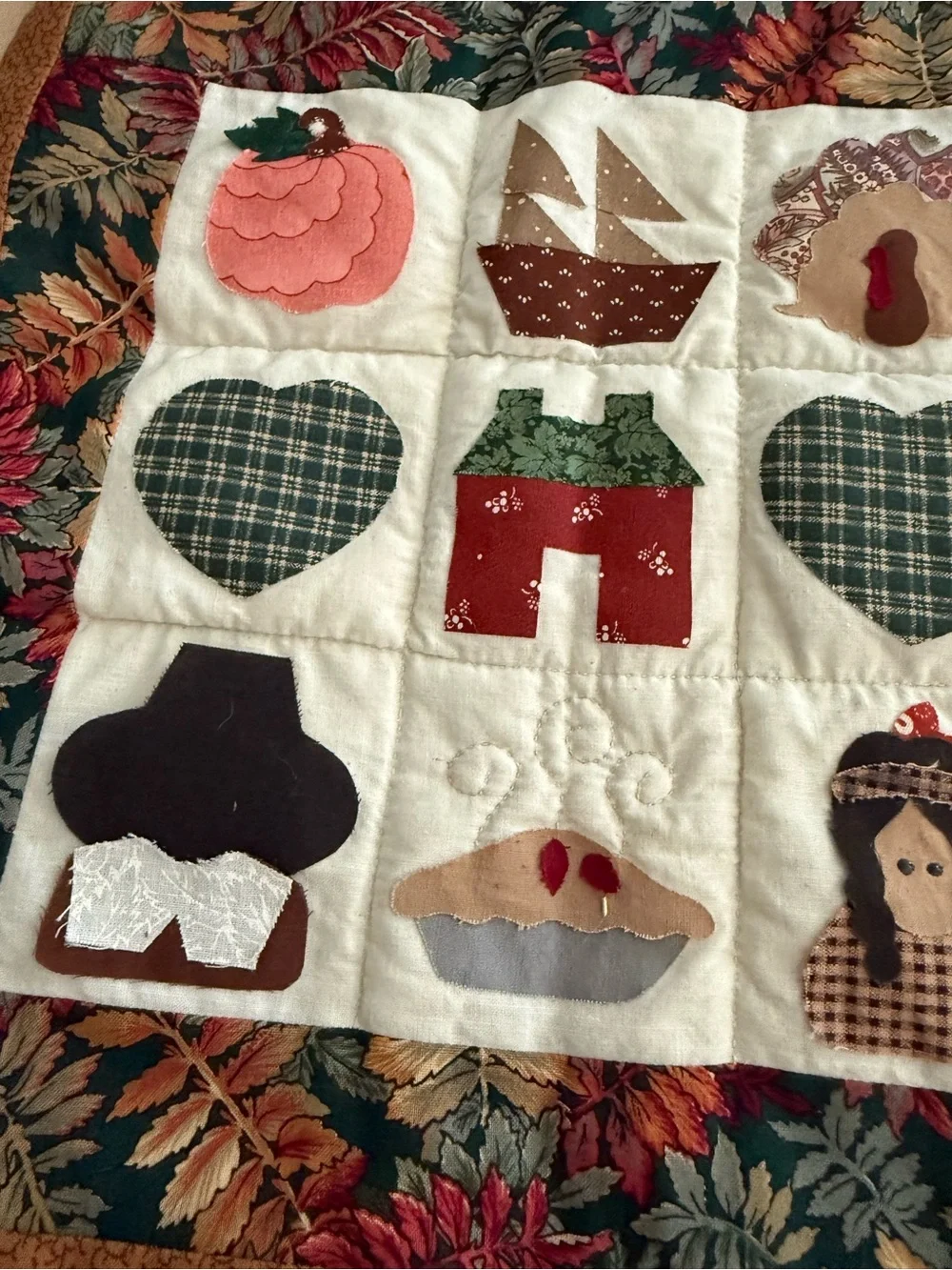 Adorable Miniature Thanksgiving Theme Quilt Square